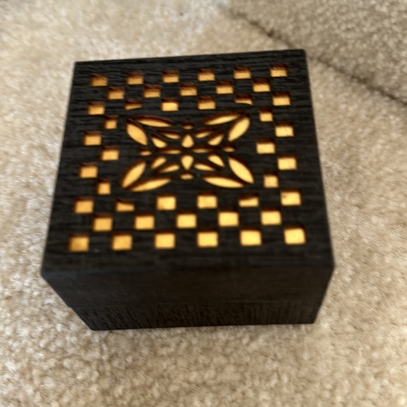 Genuine Amethyst and diamond pagoda earrings - Picture 5 of 8